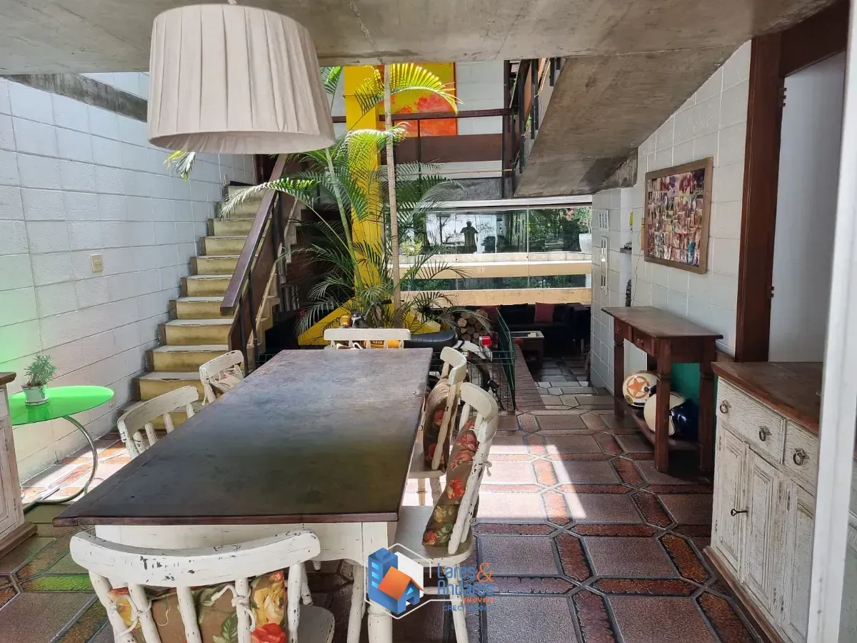 Imagem Casa de vila para venda em Chácara Monte Alegre com 3 quartos, sendo 1 suíte, 194m²