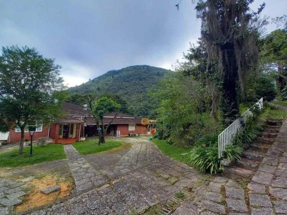 Imagem Casa para Venda em Teresópolis / RJ no bairro Cascata dos Amores