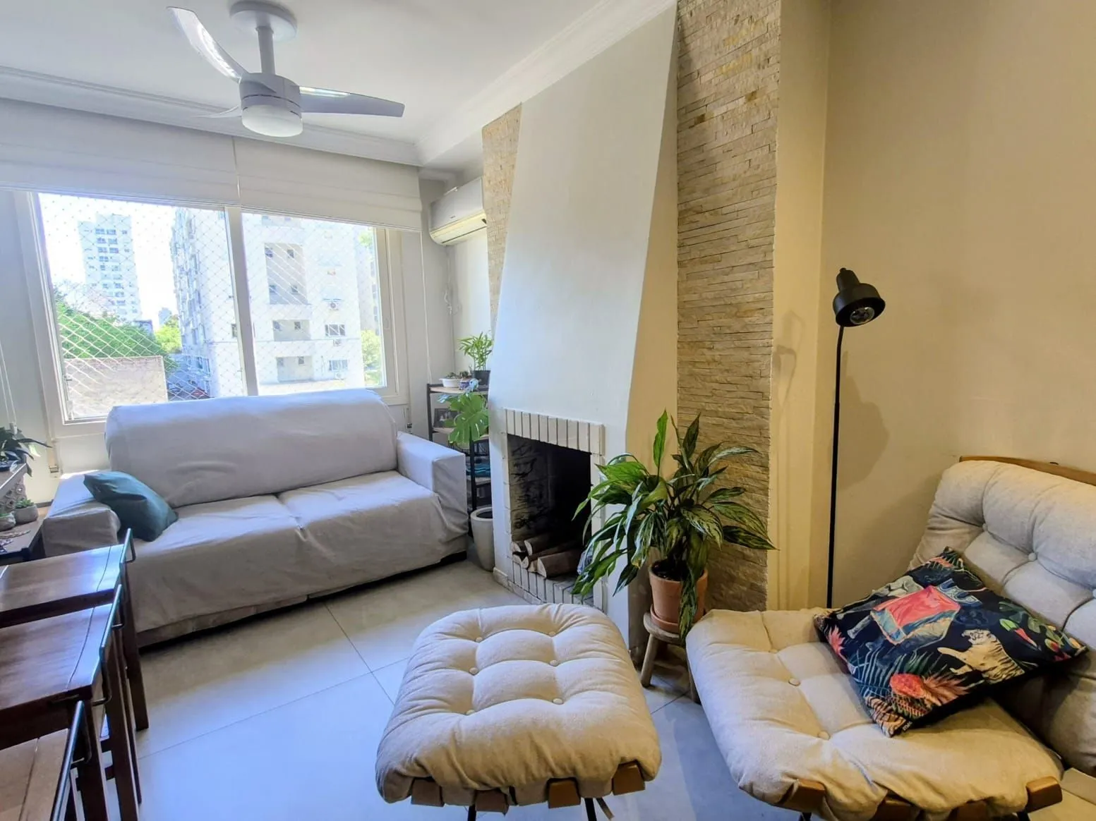 Imagem Apartamento de dois dormitórios e uma vaga de garagem no bairro Santana