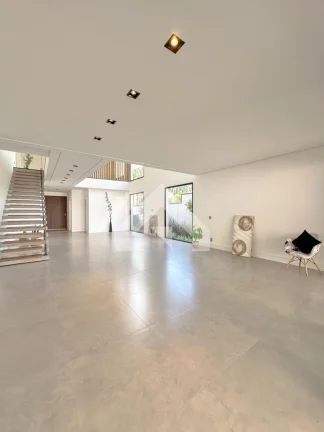 Imagem Casa de Condomínio em Alphaville - Santana de Parnaíba