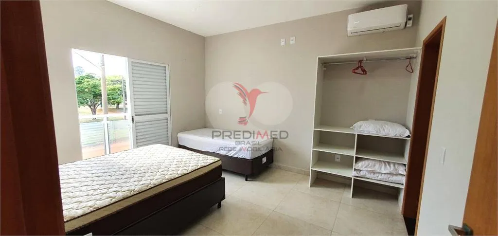 Imagem Sobrado de 199m² no bairro Área Rural De Águas De Santa Bárbara, em Águas de Santa Bárbara