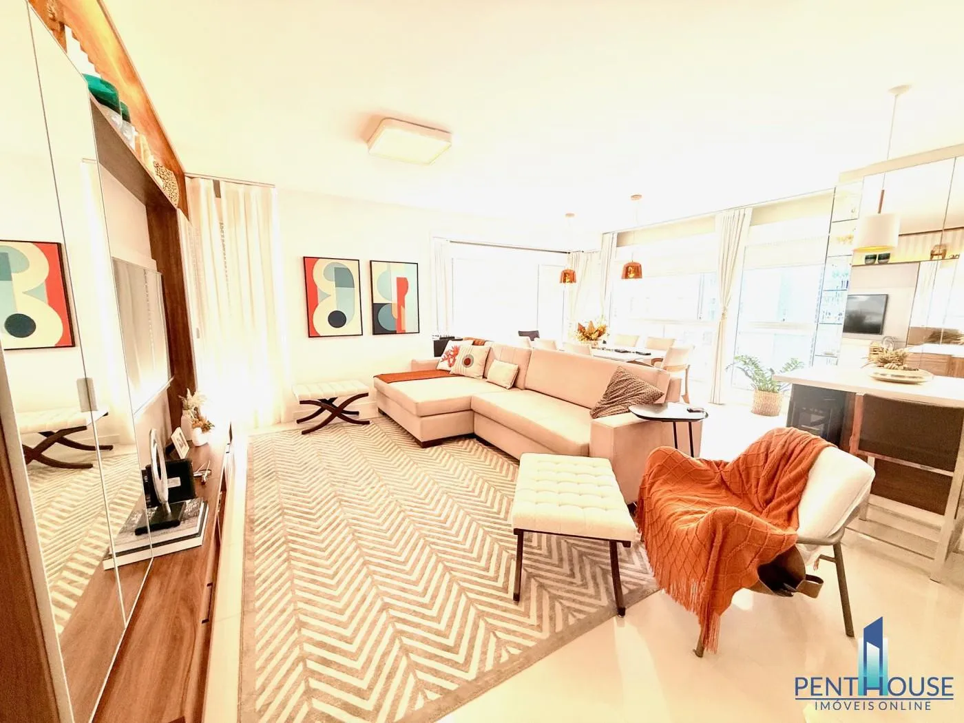 Imagem Apartamento Quadra Mar para Venda em Balneário Camboriú, CENTRO, 3 dormitórios, 3 suítes, 4 banheiros, 4 vagas