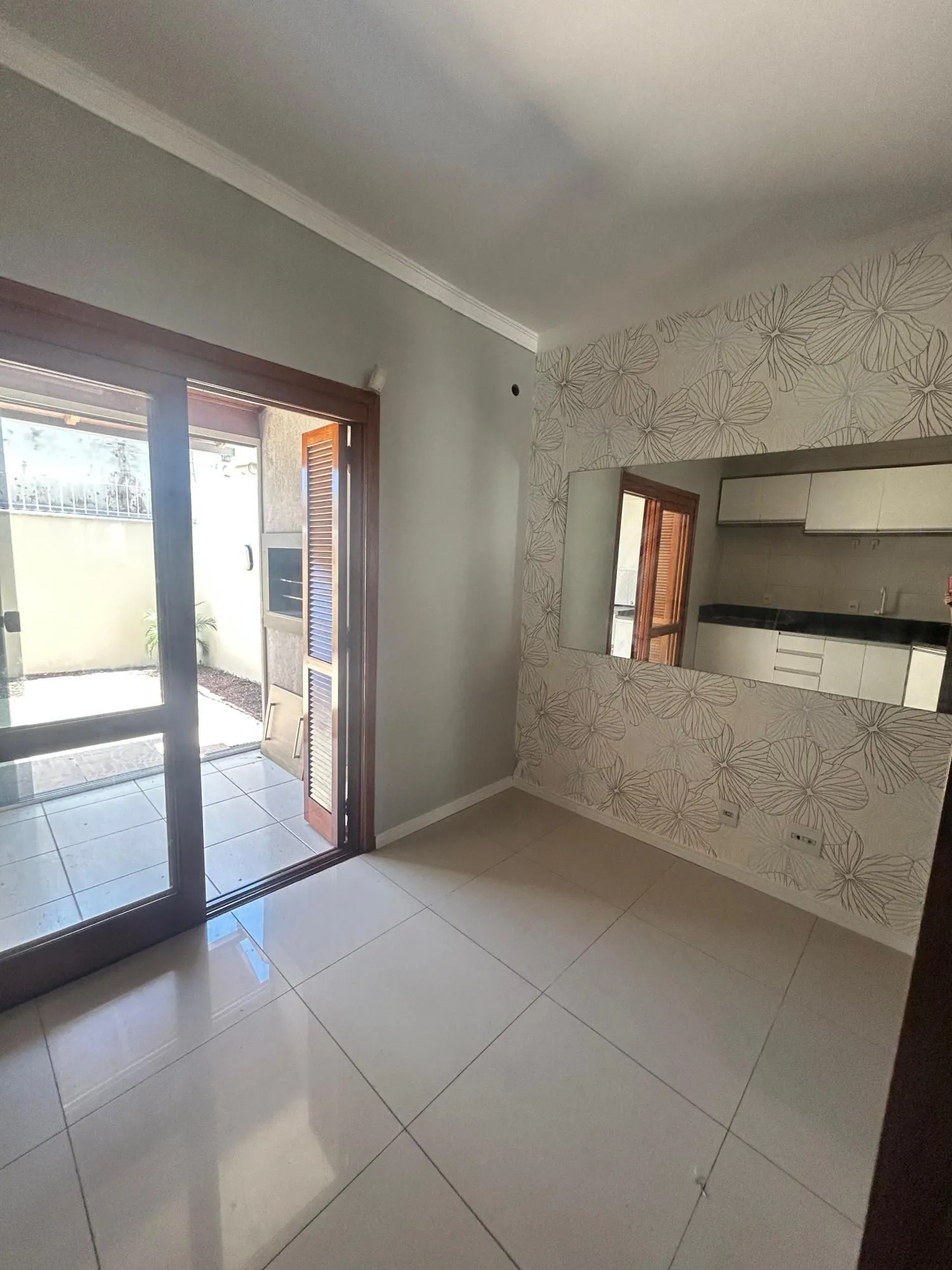 Imagem Casa sobrado no bairro São José em Canoas de 2 dormitórios