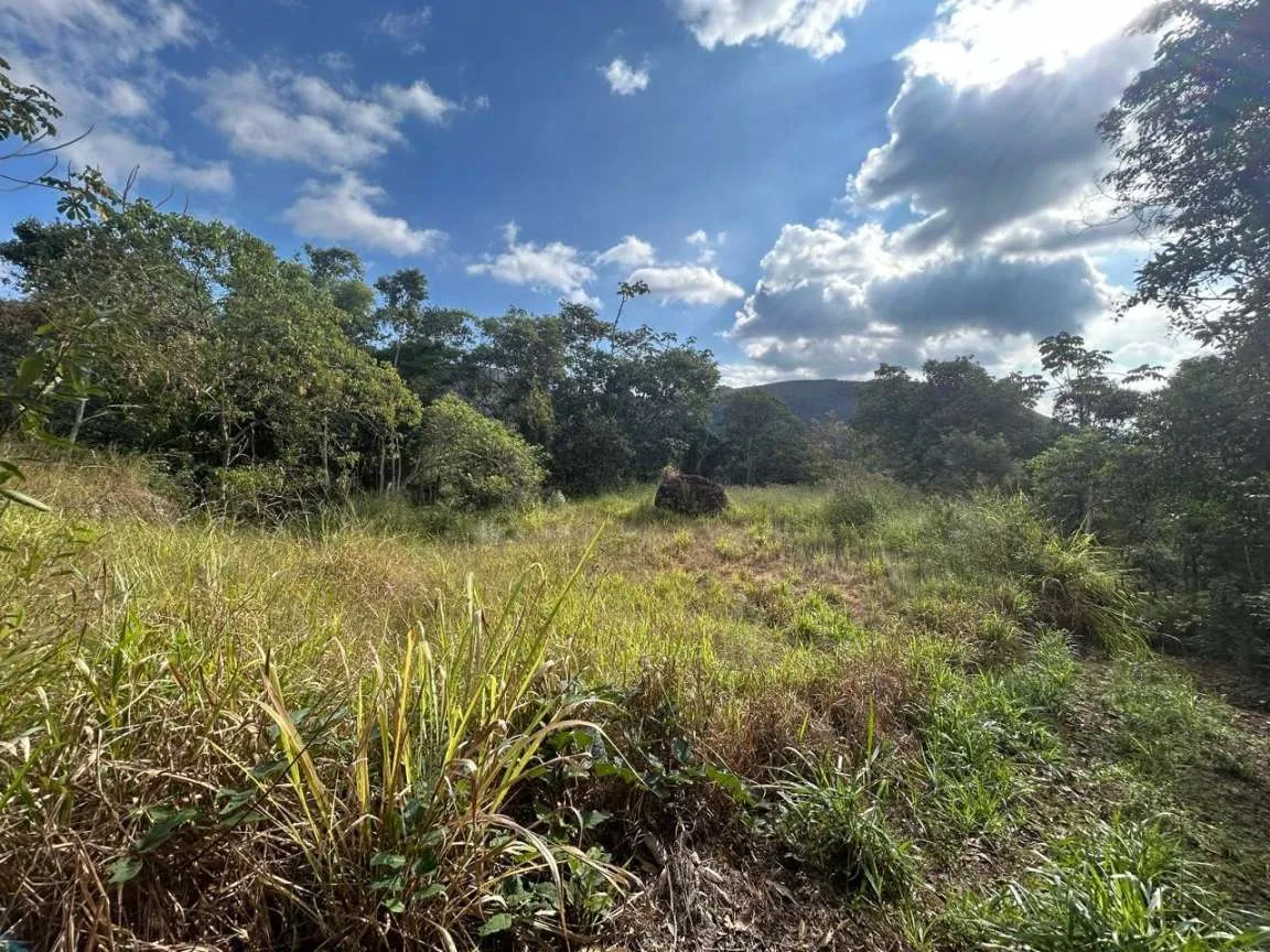 Imagem Terreno em Condomínio para Venda em Petrópolis / RJ no bairro Itaipava