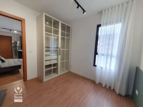 Imagem Lindo apartamento com ARMÁRIOS NOVOS à venda por R$ 811.033,42 - Alto da Glória - Curitiba/PR