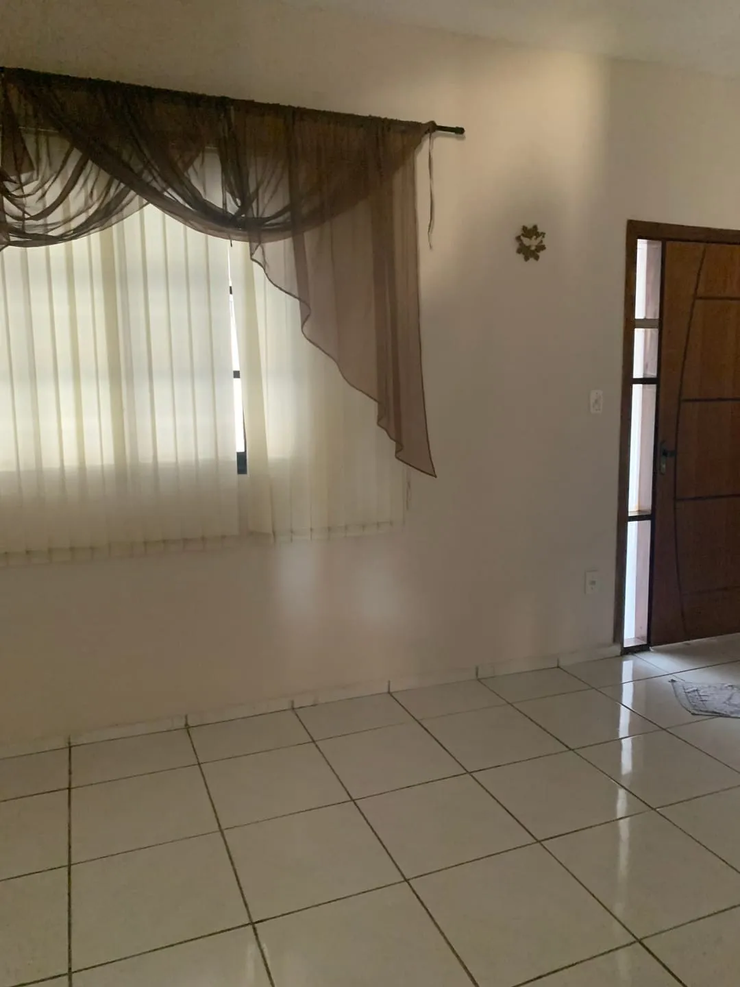 Imagem Casa à venda e locação 2 Quartos, 1 Suite, 4 Vagas, 8473.76M², Vila São Benedito, Pindamonhangaba - SP