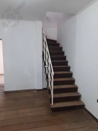 Imagem SOBRADO * 3 DORMITÓRIOS * 1 SUÍTE * 2 VAGAS * EXCELENTE LOCALIZAÇÃO