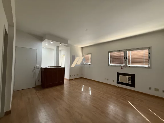 Foto do imóvel Sala comercial à venda no Cambuí em Campinas, São Paulo.
