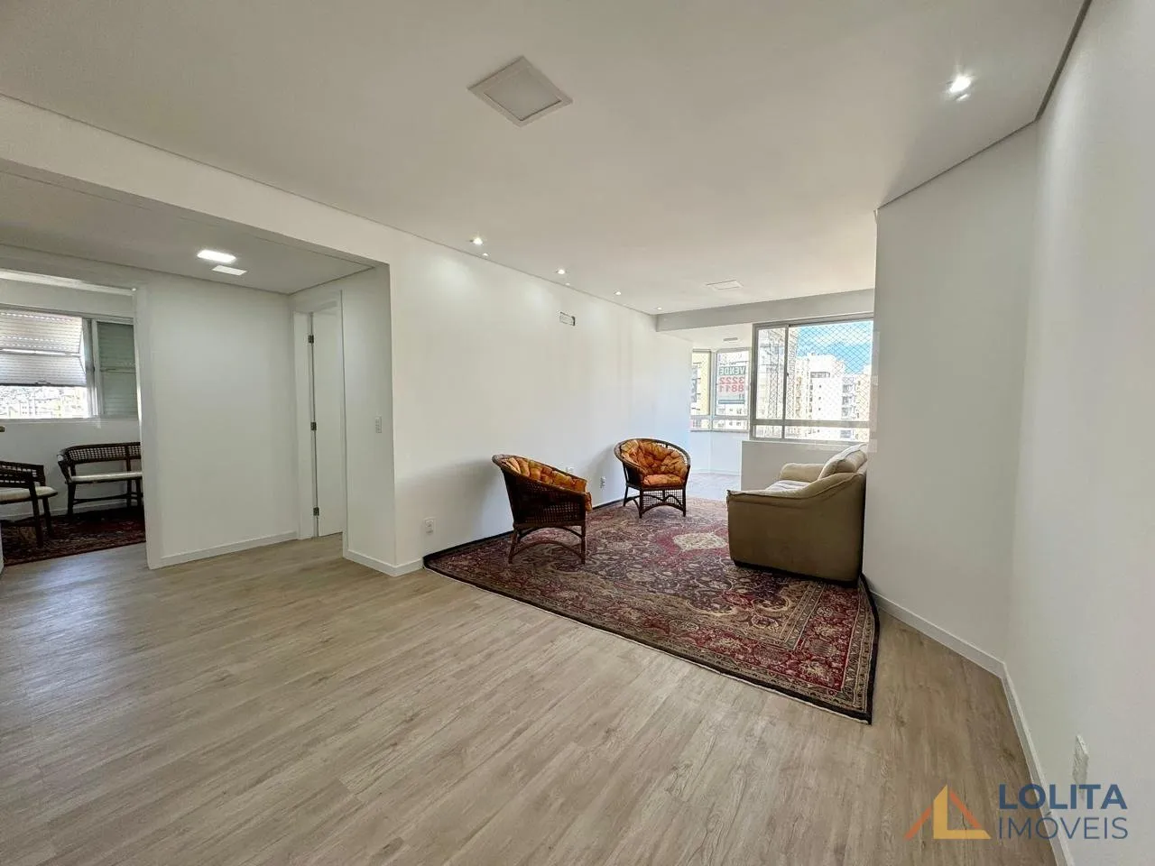 Imagem APARTAMENTO À VENDA NO CENTRO, PRÓXIMO À BEIRA MAR NORTE - FLORIANÓPOLIS/SC