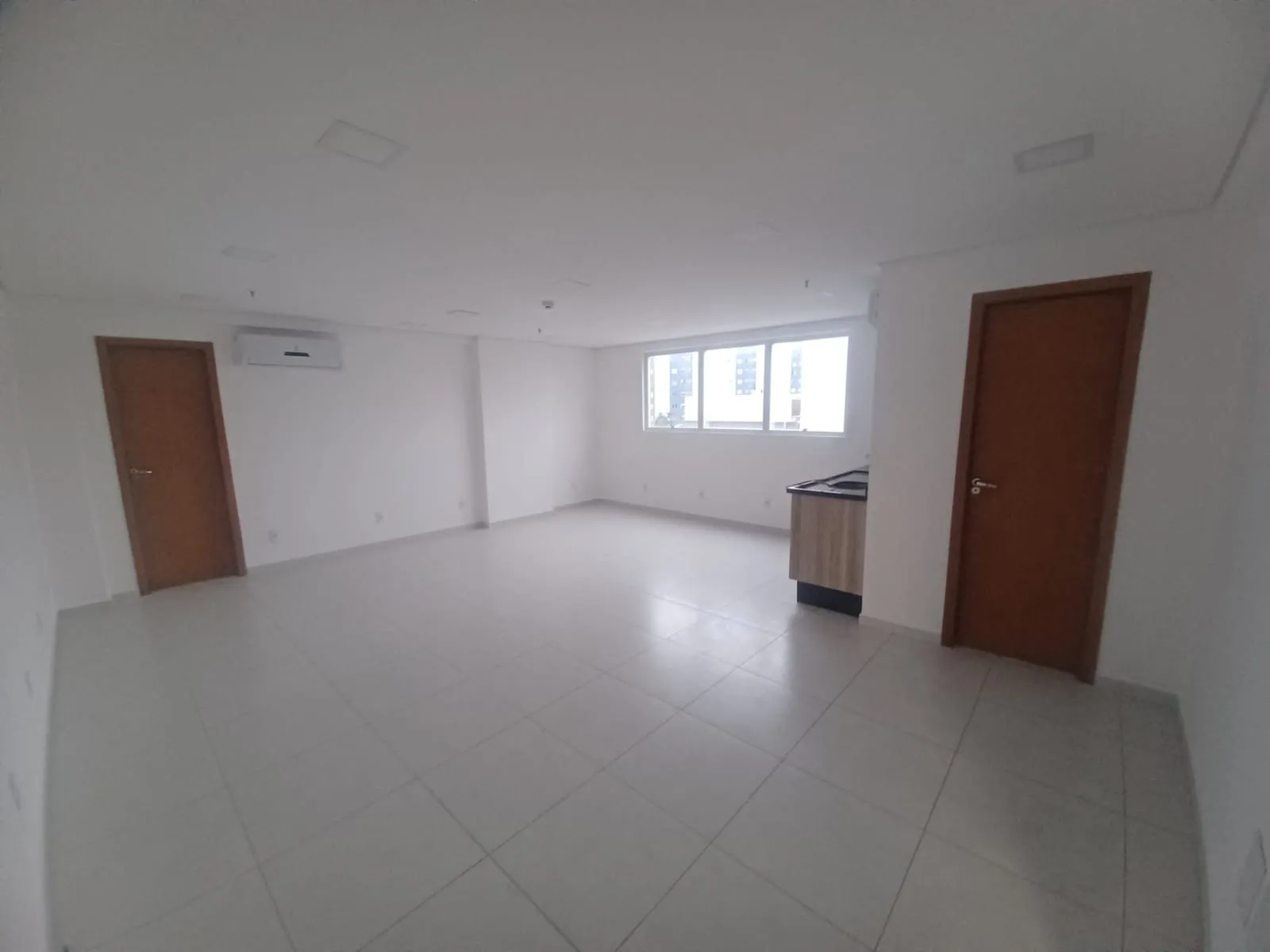 Imagem Excelente Sala Comercial no Dubai Business Center!