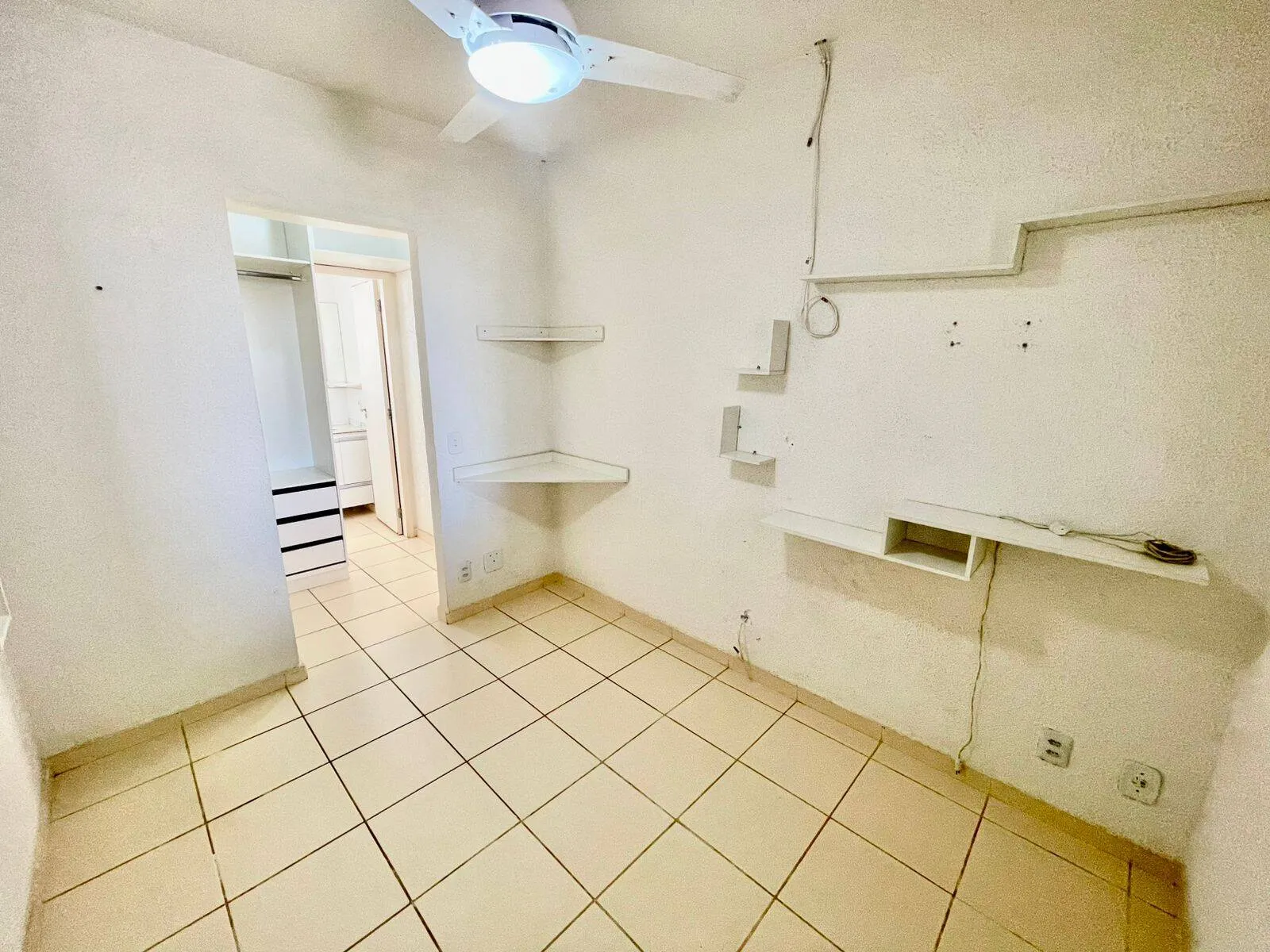 Imagem Casa 2 Quartos sendo 1 Suíte Condomínio Rio Manso Bairro Jardim Imperial