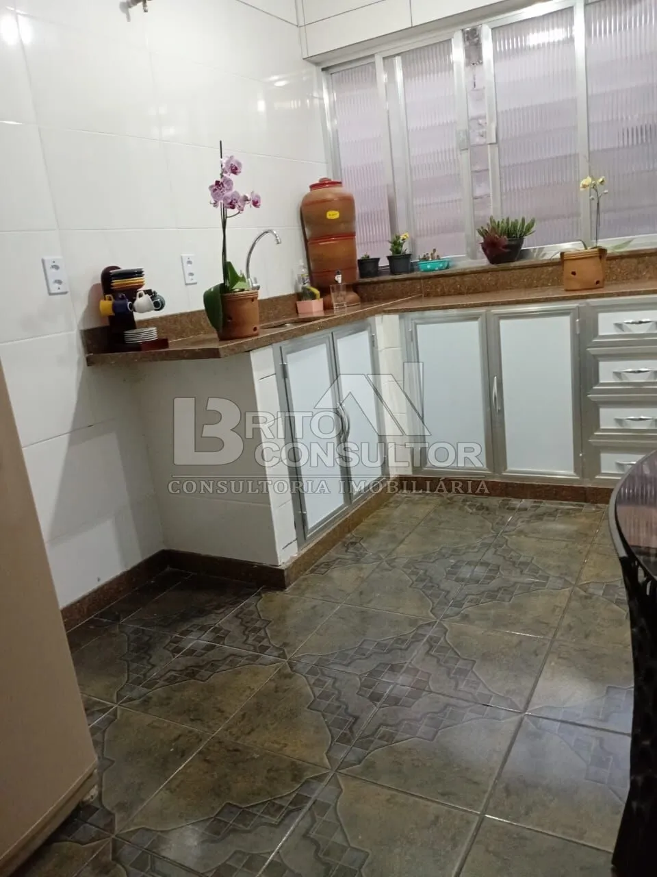 Imagem Vendo Casa com 3 Quartos, 450 m², em Barro Vermelho, São Gonçalo/RJ
