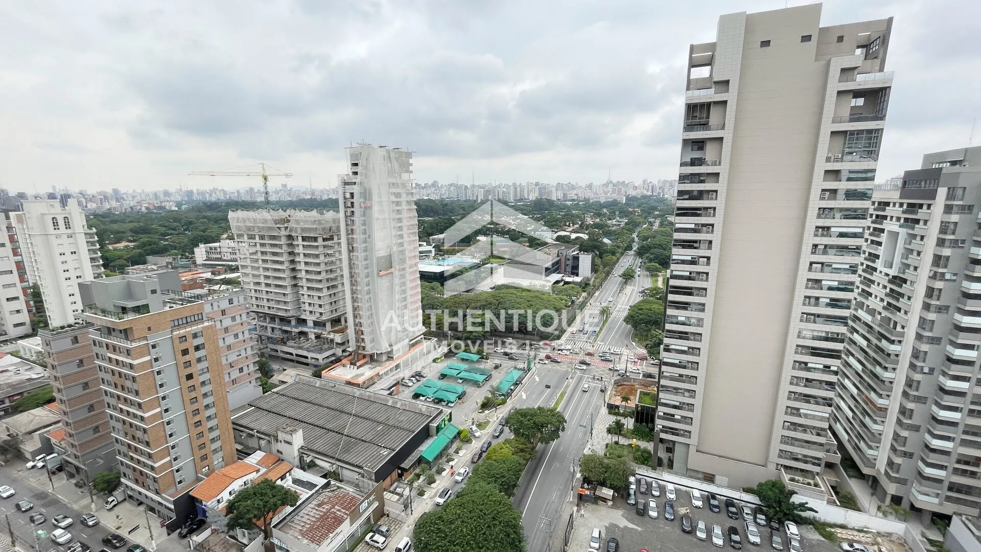 Imagem Window Moema - Apartamento Duplex em Moema à Venda