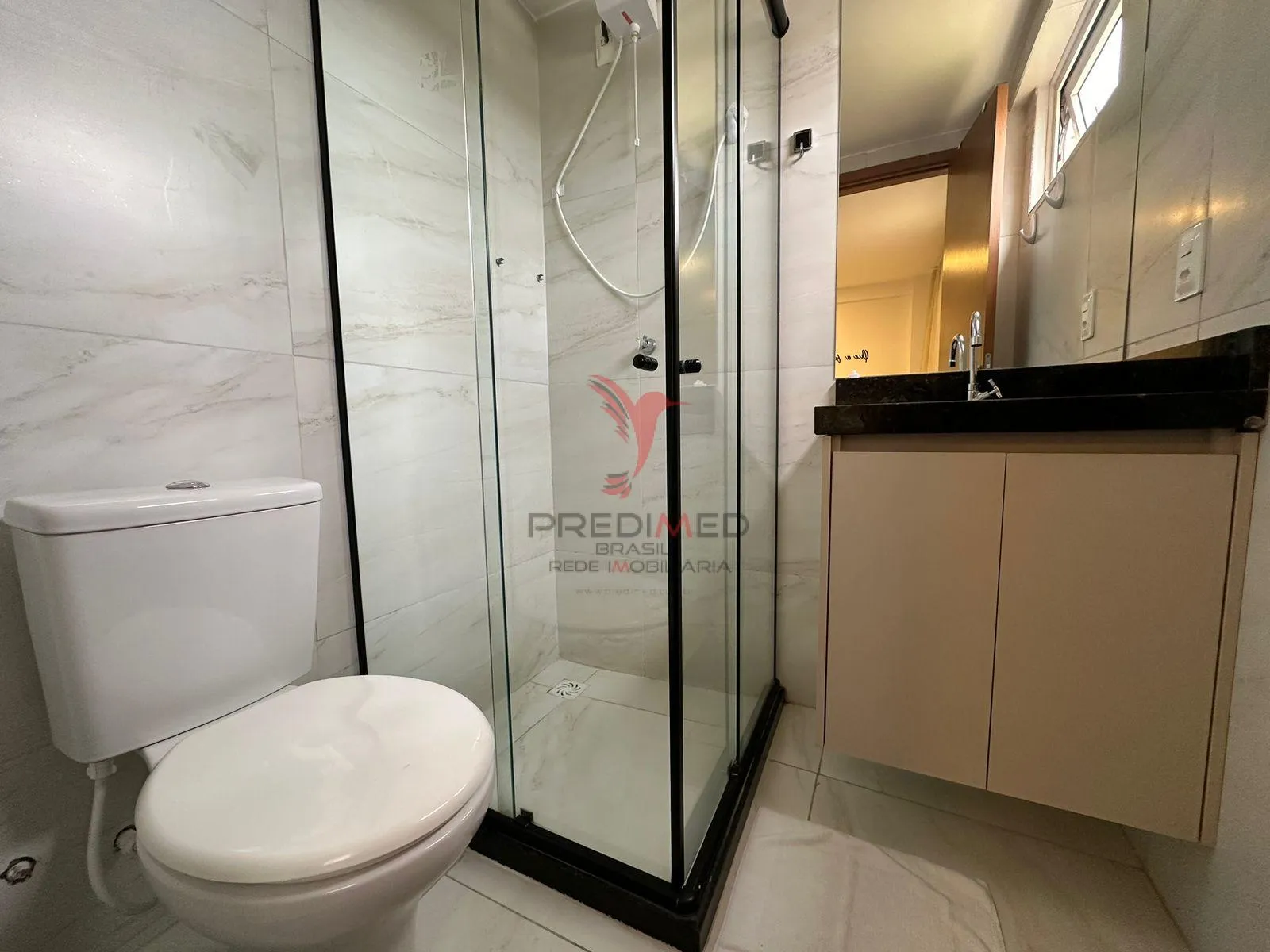 Imagem Vende-se Flat pronto para investimento na beira-mar do Bessa