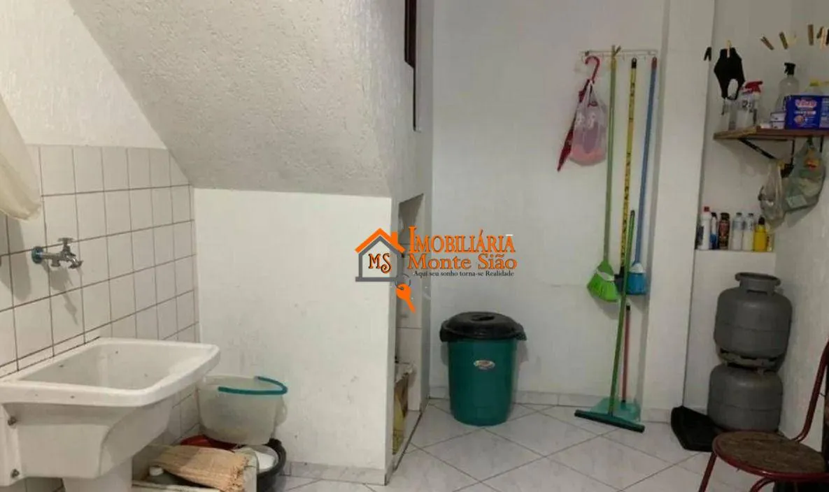 Imagem Sobrado com 3 dormitórios à venda, 229 m² por R$ 712.000 - Vila Augusta - Guarulhos/SP