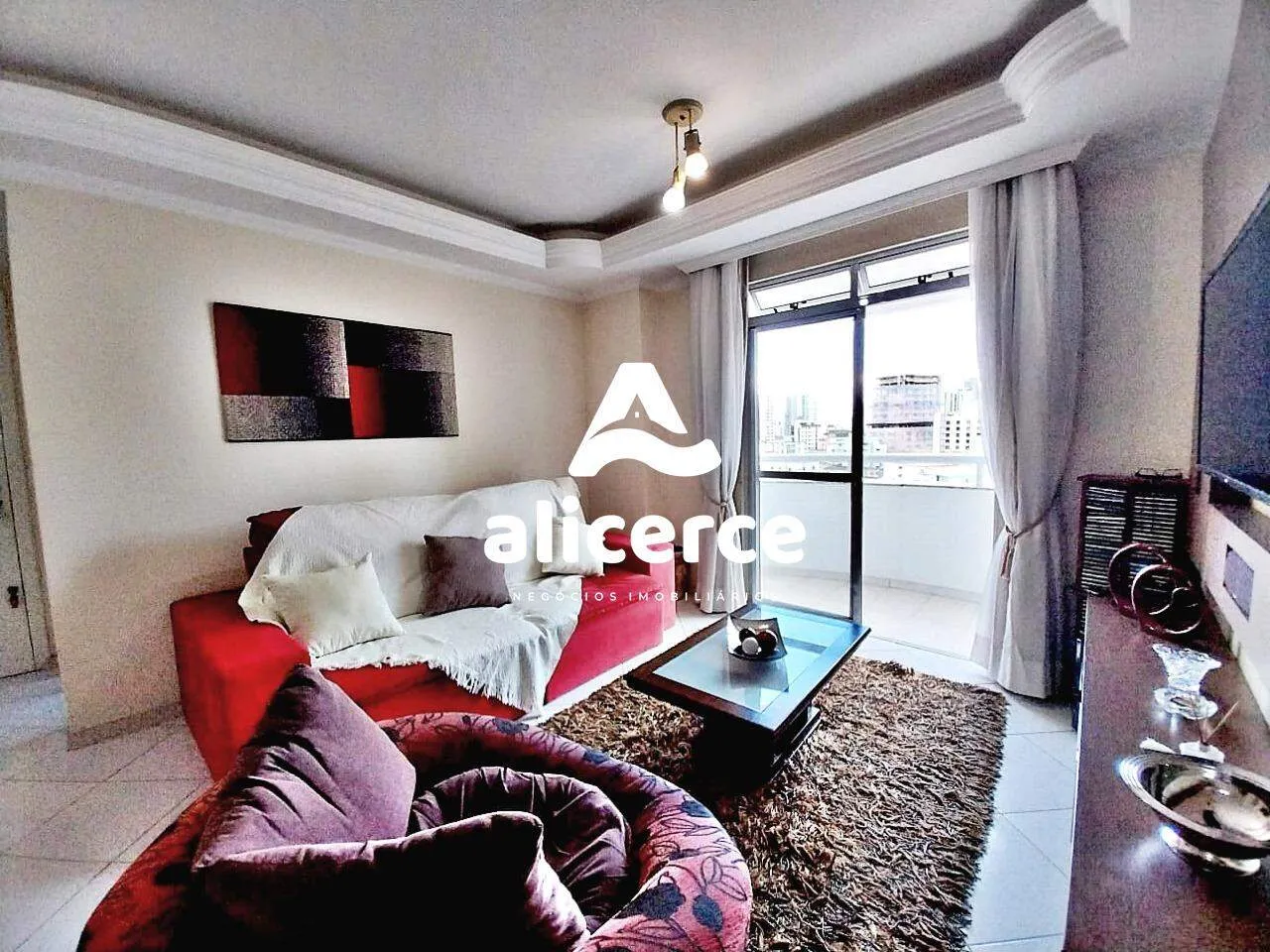 Imagem Aconchegante apartamento com 3 dormitórios e móveis planejados - Campinas, São José/SC