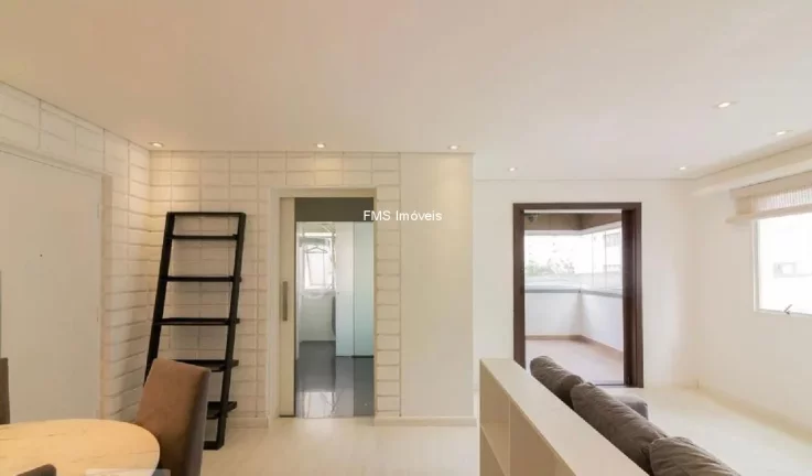 Foto do imóvel 2 Dormitórios à venda em Moema de 85m²
