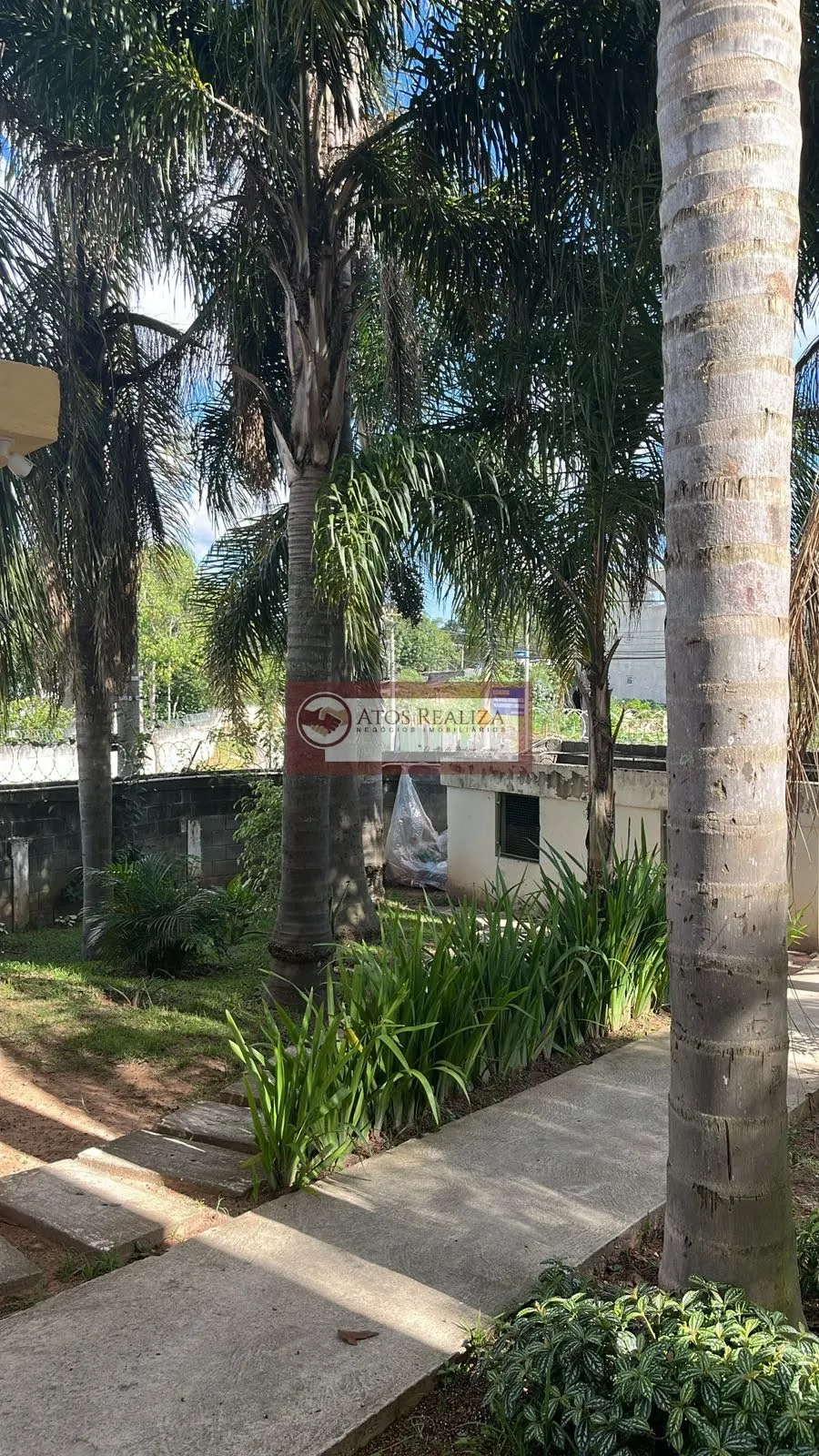 Imagem .Vendo Oportunidade no Guarapiranga. Apartamento 64m2. Com 2 Dormitorios, 1 Vaga para carro e moto, segurança 24h. Entrada Facilitada, Direto com o Proprietário, valor de super oportunidade. R$: 150K e parcelas de R$: 270,00.