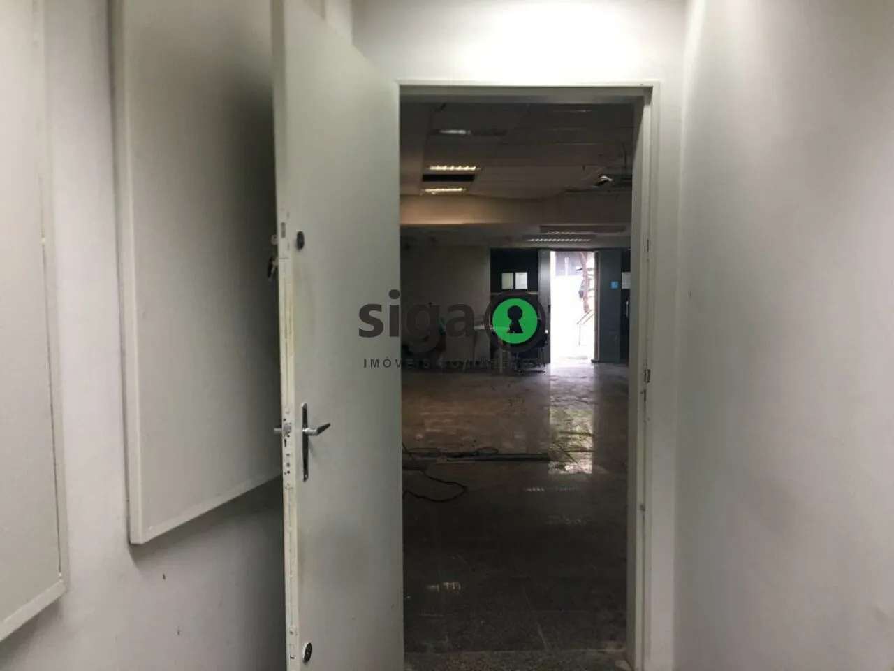 Imagem Casa Comercial para Locação no Jardim América/ Pinheiros com 359m² e 20 vagas de estacionamento