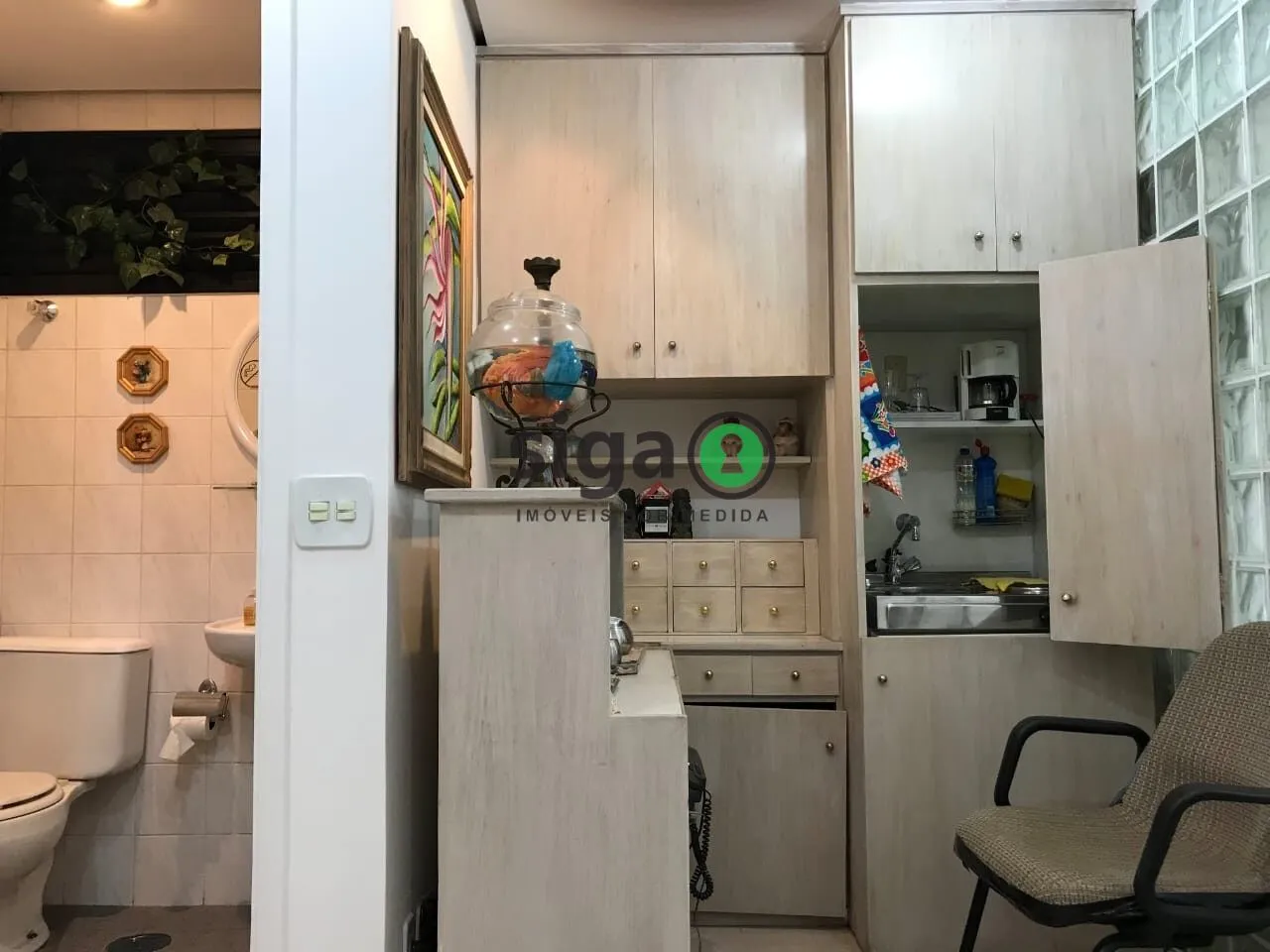 Imagem Oportunidade: Consultório Completo em Localização Estratégica Próximo ao Metrô