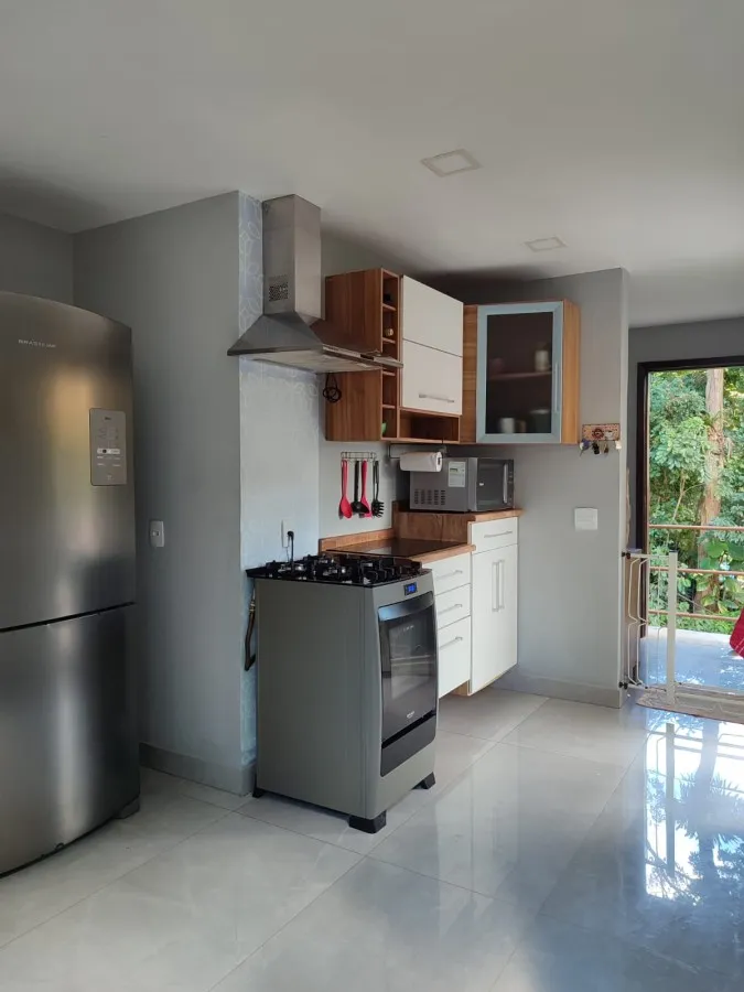Imagem Casa para Venda em Petrópolis / RJ no bairro Samambaia