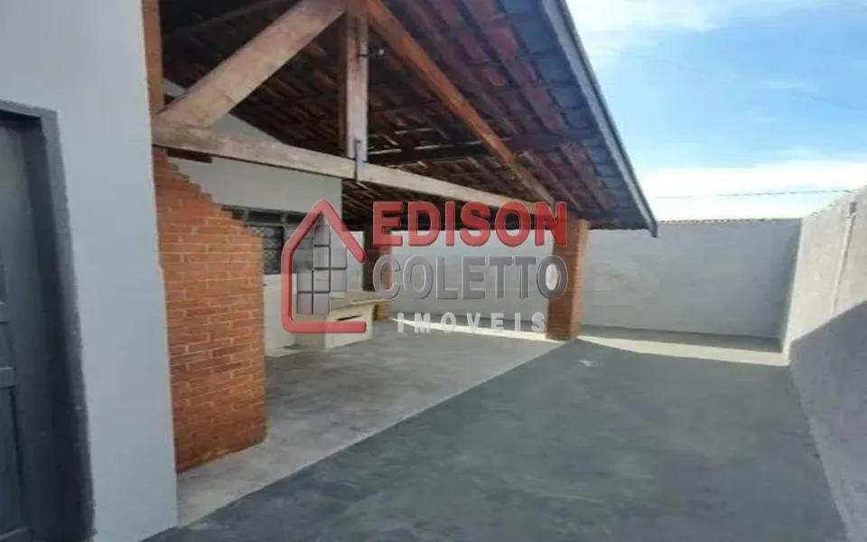 Imagem Casa à venda, 4 quartos, 3 vagas, no bairro Santa Terezinha em Piracicaba - SP!!