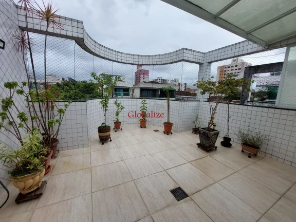 Foto do imóvel Casa com 6 Quartos e 5 banheiros à Venda, 212 m² por R$ 1.500.000