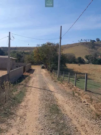 Imagem Terreno com escritura no Oratório