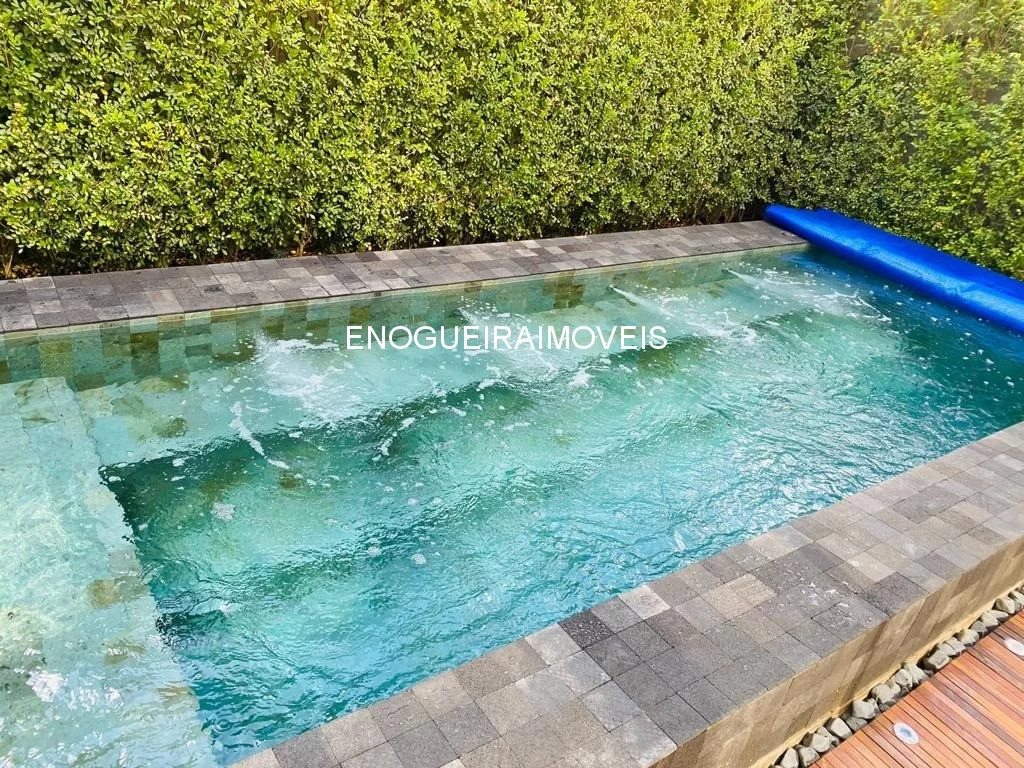 Imagem CASA RESIDENCIAL em SANTANA DE PARNAÍBA - SP, TAMBORÉ