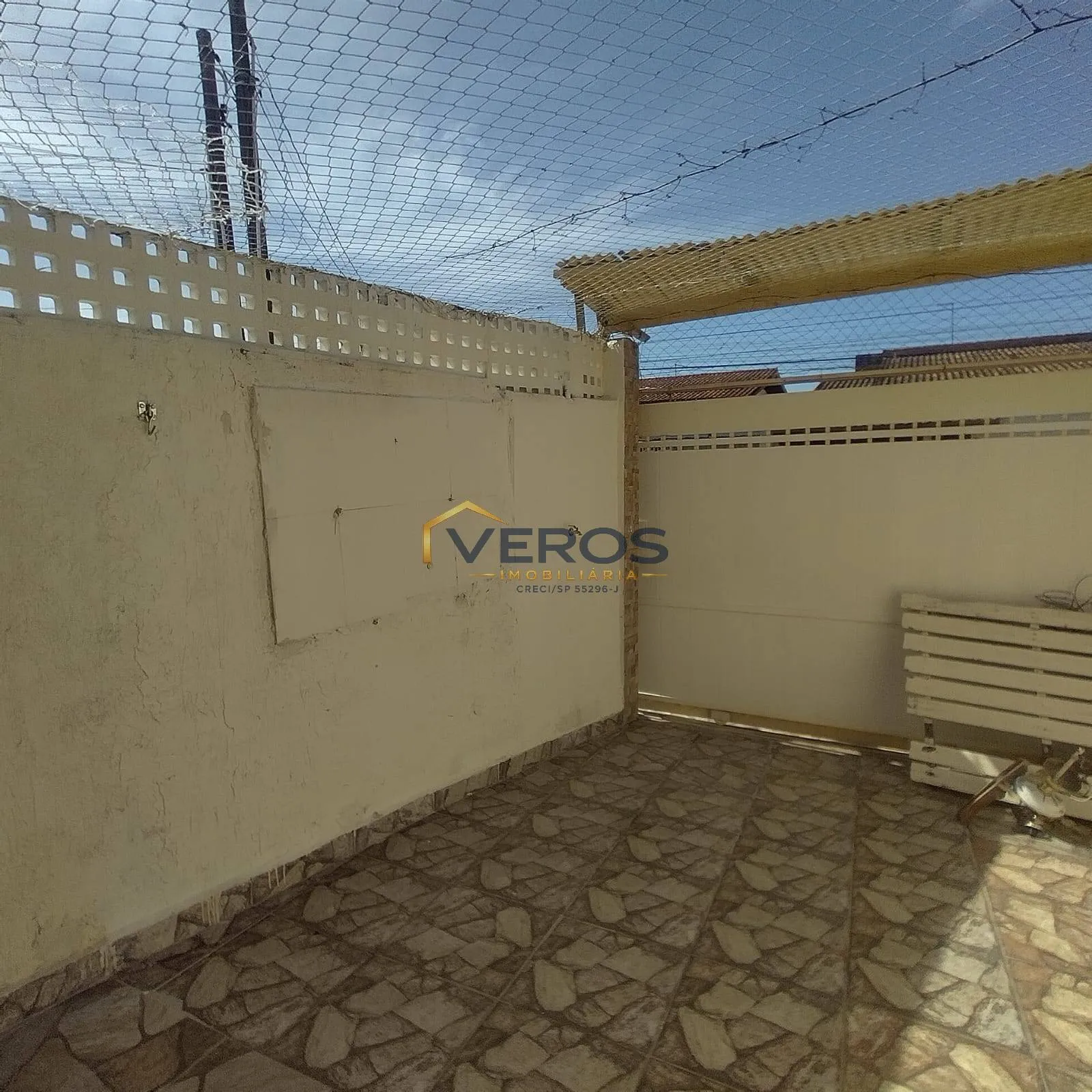 Imagem Sobrado com 4 quartos à Venda no Jardim Aruan perto da praia Caraguatatuba