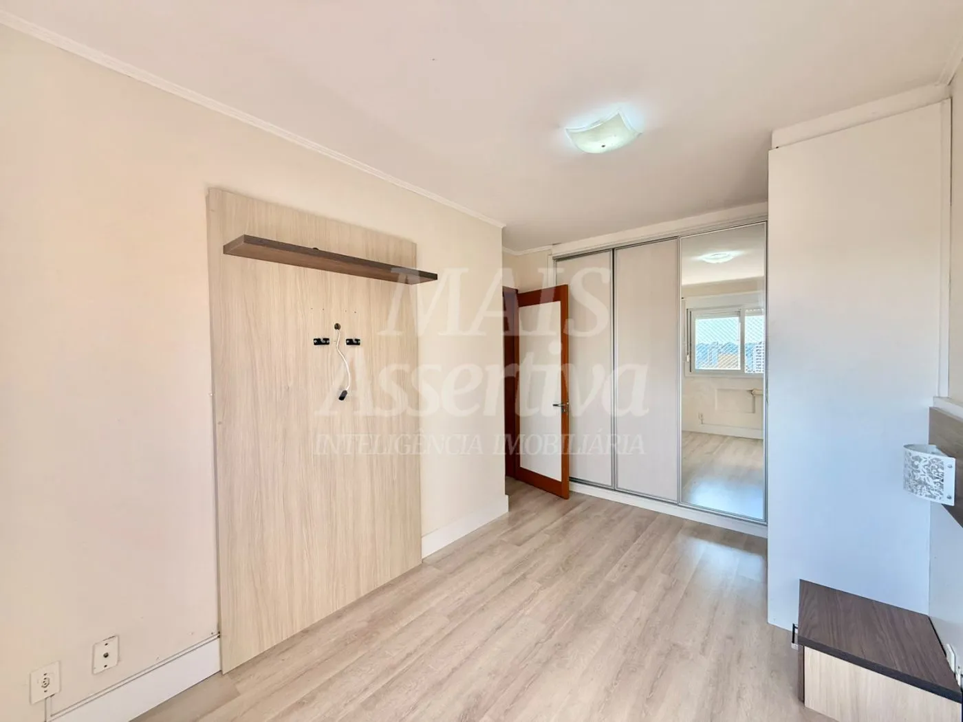 Imagem Apartamento semi mobiliado para venda no Edifício Downtown, Centro de Novo Hamburgo/RS.