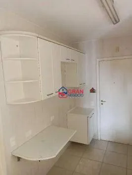 Imagem Apartamento com 3 dormitórios à venda - Portão - Curitiba/PR