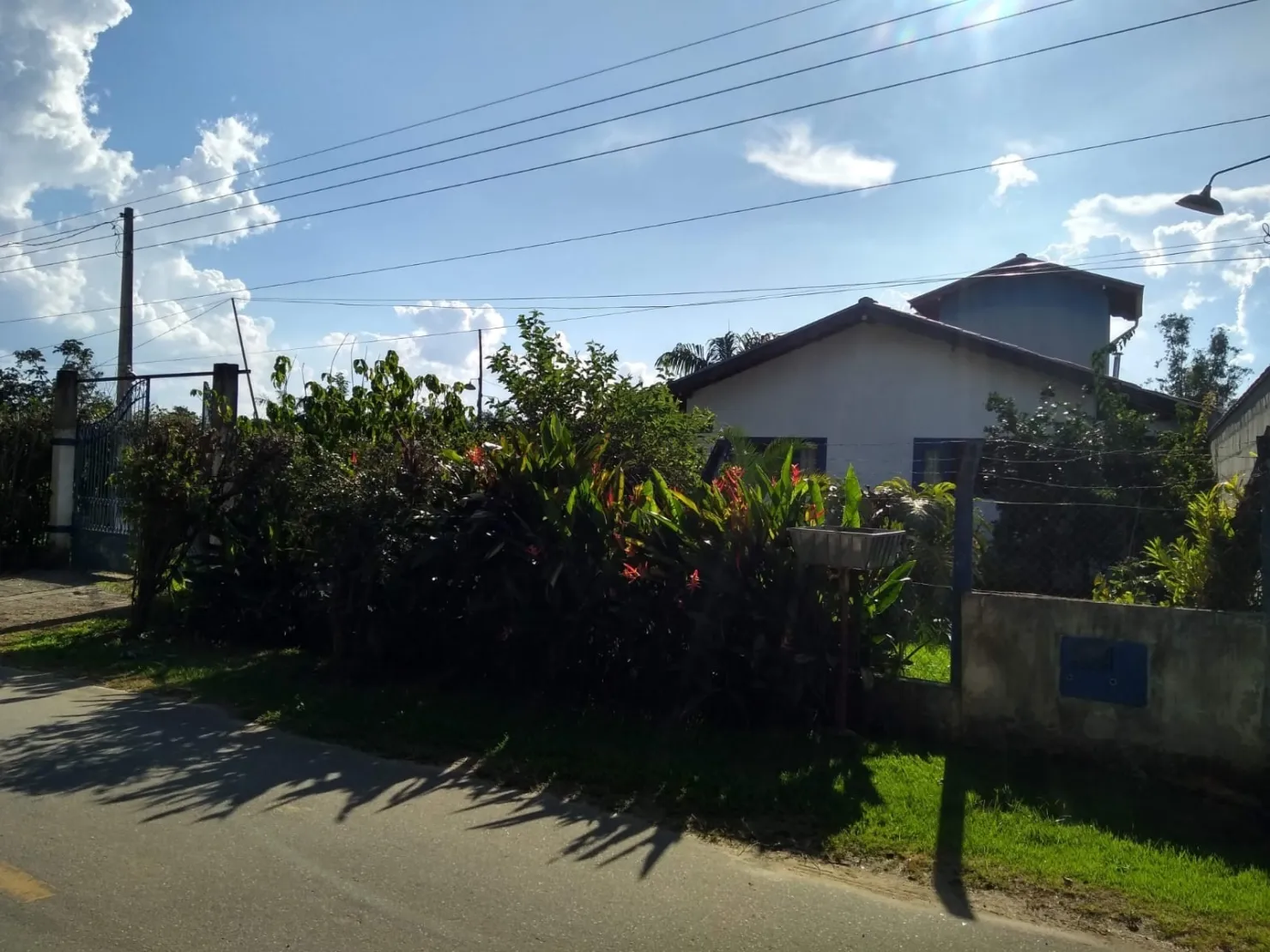 Imagem Chácara à venda 2 Quartos, 2 Suites, 3 Vagas, 1350M², Mandú, Pindamonhangaba - SP