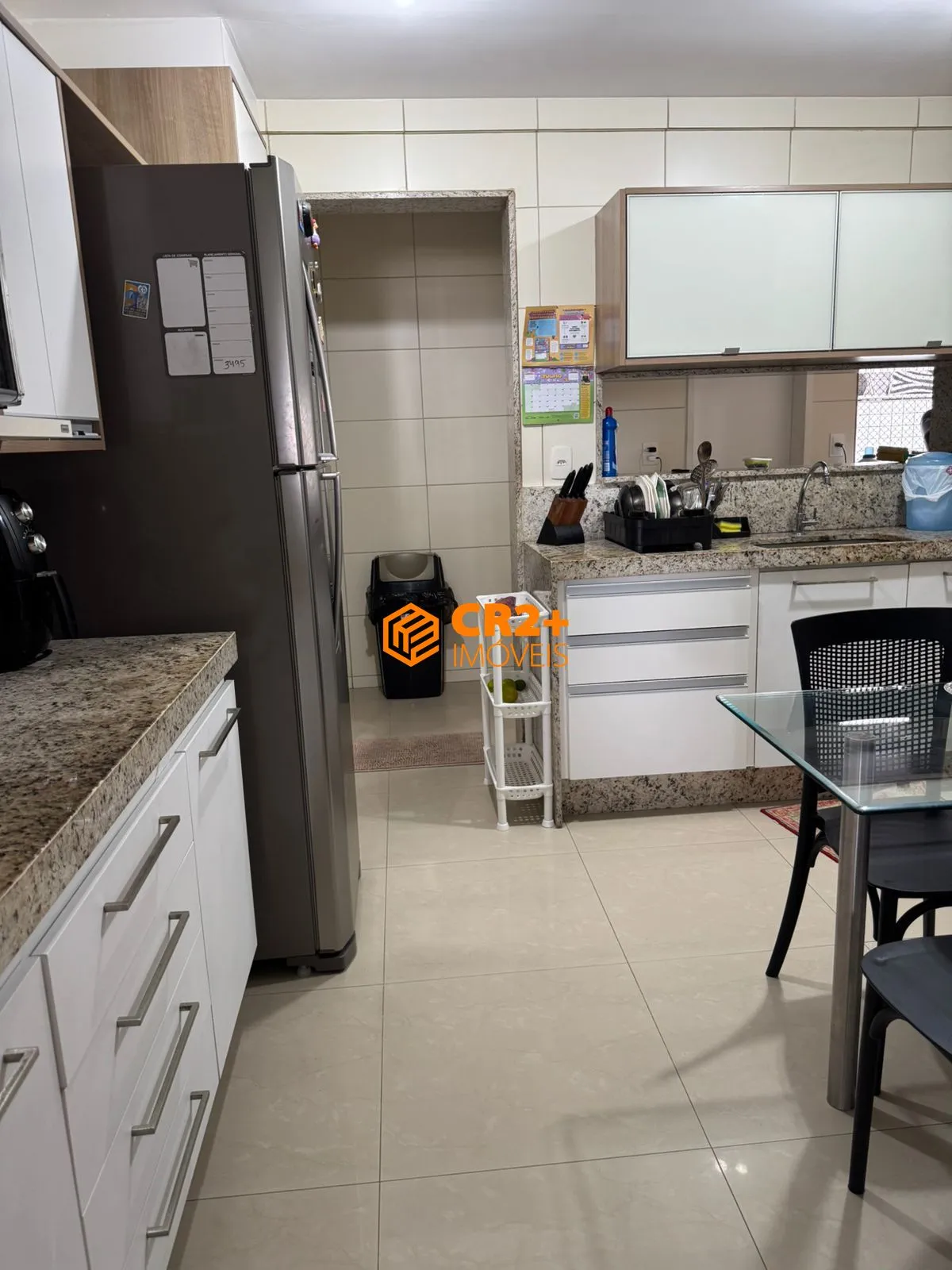 Imagem Localização Premium! Conforto, Espaço e uma quadra do Mar, por um Preço Justo! R