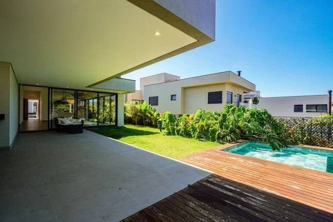 Imagem Casa 3 Suítes à venda, 332 m² por R$ 3.590.000 - Granja Viana - Cotia/SP