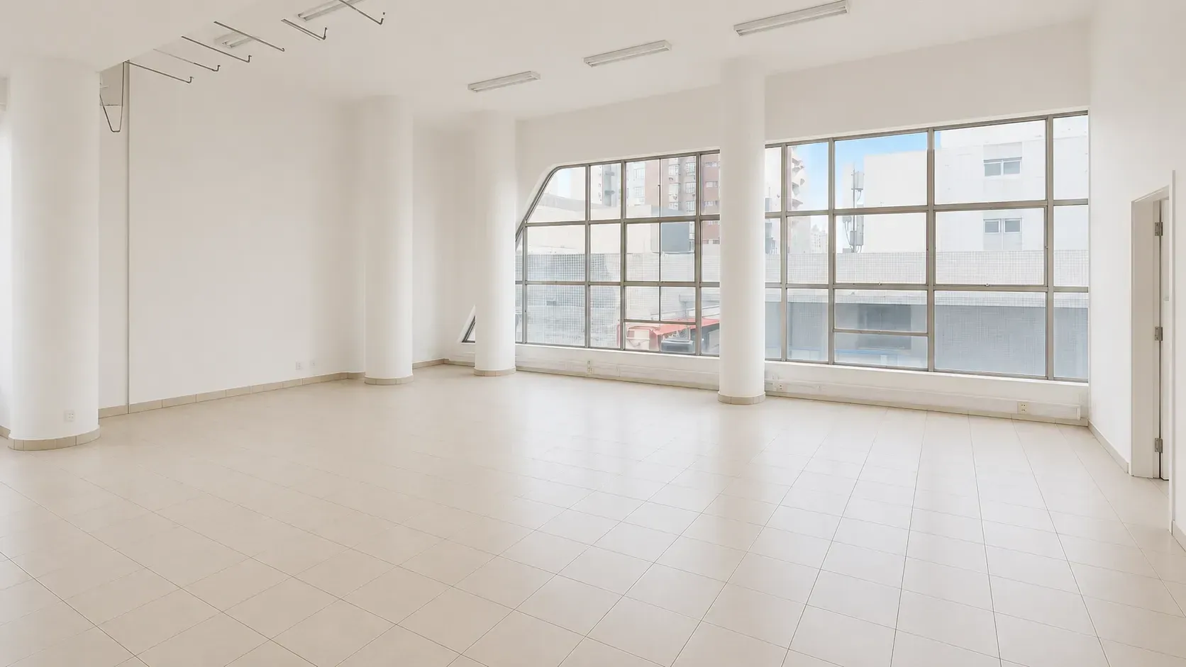 Imagem Ponto Comercial à Venda, 3108 m² em Centro - Florianópolis