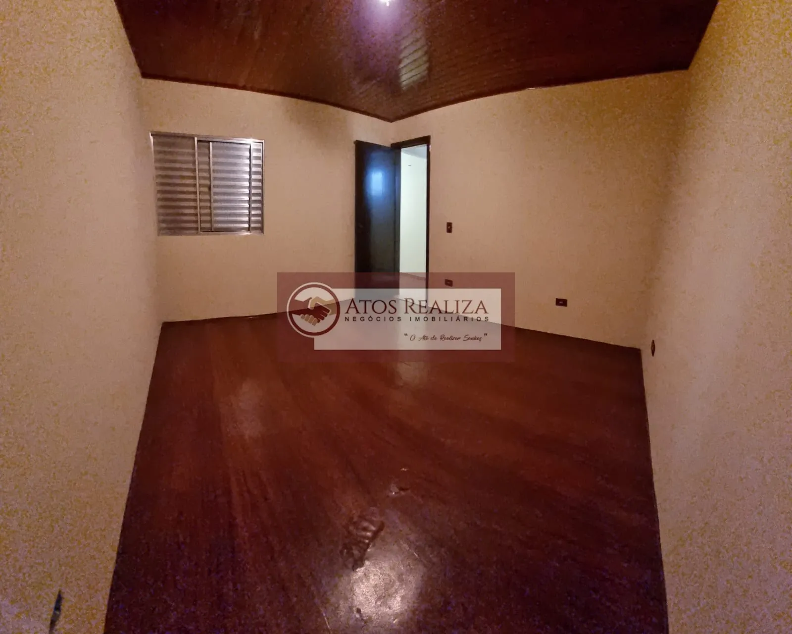 Imagem Sobrado à venda em Jardim Santa Cruz - São Paulo com 220M², 4 dormitórios e 3 banheiros por R$ 690.000,00