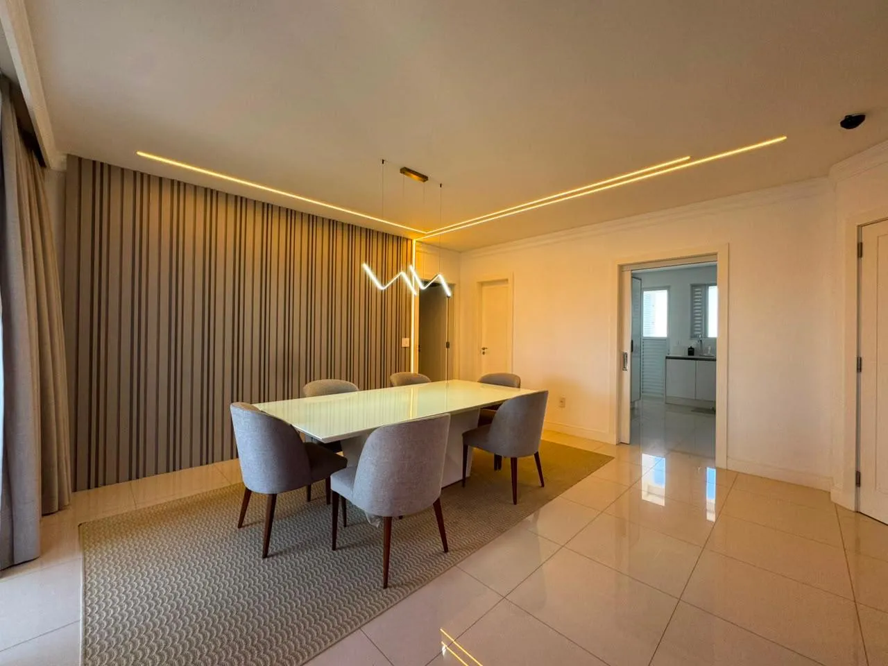 Imagem Apartamento à venda com 139m2 por R$ 2.900.000,00