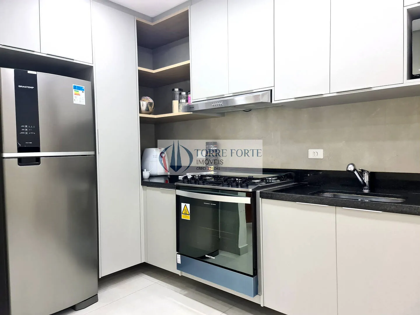 Imagem Ótimo apartamento 61 m², 2 dormitórios sendo 1 suíte, 2 vagas, Jd. América