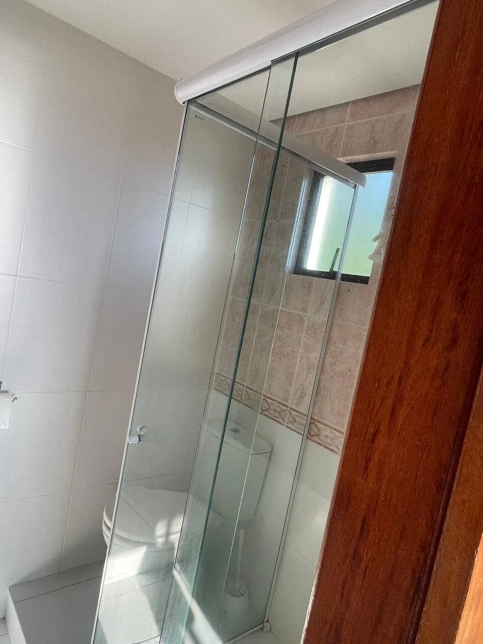 Imagem Cobertura 3 Suítes para Locação Anual em Canajurê, Vista Mar