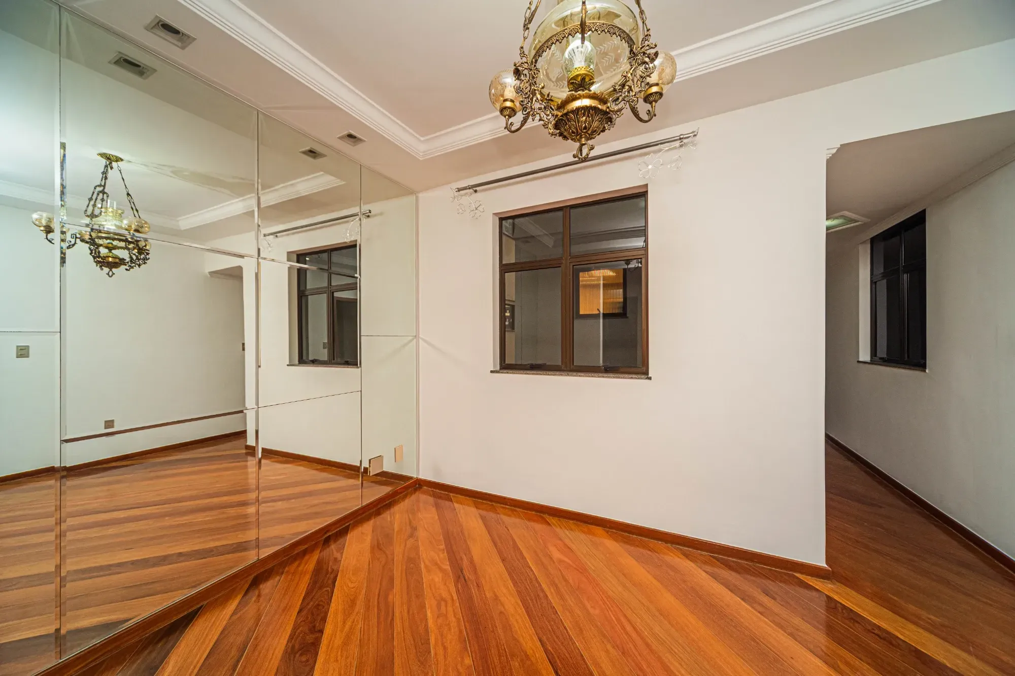Imagem Apartamento com 3 Quartos à Venda, 150 m² em Centro - Juiz de Fora