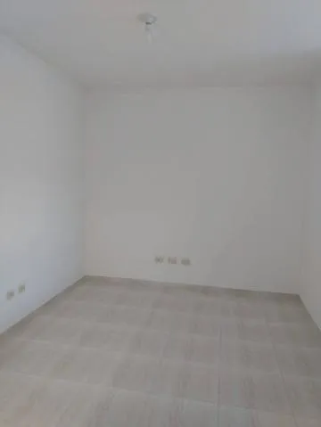 Imagem LOCAÇÃO DE SALAS COMERCIAIS NA VILA AUGUSTA, EM GUARULHOS/SP, 45m² com sala, copa, interfone, toalete e localização estratégica. CONSULTE-NOS.