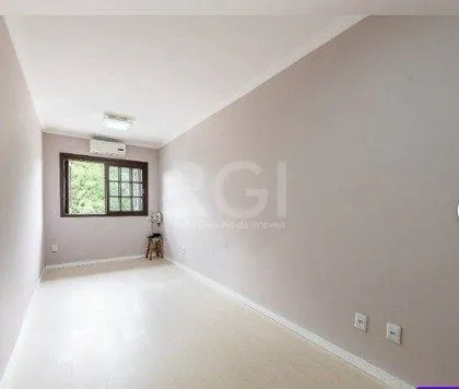 Imagem Casa para Venda - 225.43m², 3 dormitórios, sendo 1 suites, 2 vagas - Guarujá