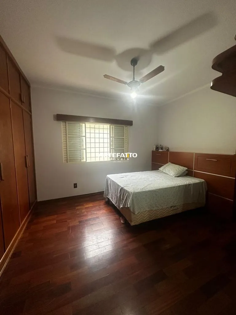 Imagem Casa com 3 dormitórios no bairro Vila Santa Rita