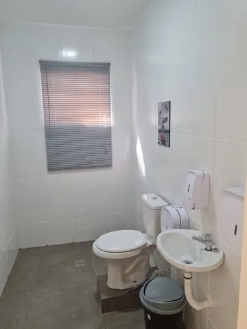 Imagem Ótimo estabelecimento comercial, já preparado para receber o seu consultório!