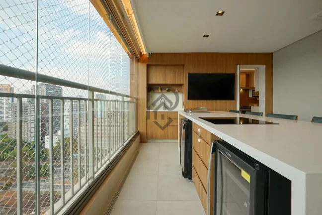 Imagem Apartamento Alto Padrão mobiliado andar alto