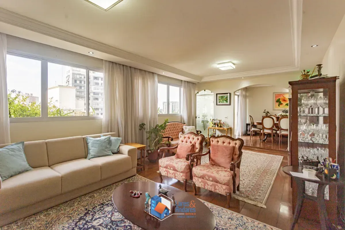 Imagem Apartamento para venda em Campo Belo com 4 quartos, sendo 3 suítes, 220m²