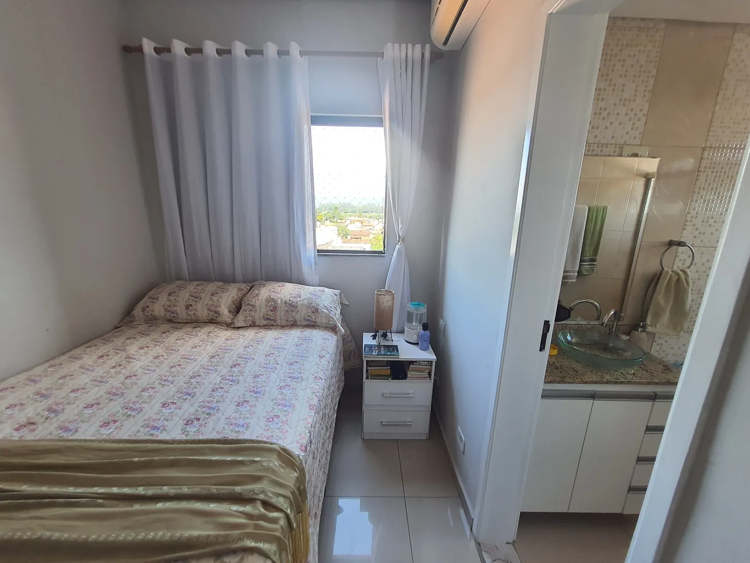 Imagem Apartamento duplex à Venda, Parque São Domingos, Pindamonhangaba, SP
