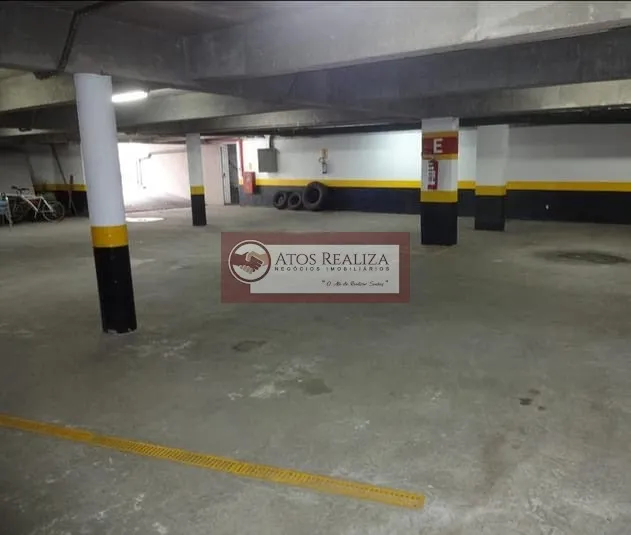 Imagem Vendo SUPER Oportunidades no Panamby. Prédio Comercial Inteiro no Panambi, região do Morumbi, Prédio Comercial Morumbi Zoneamento Szu2 889m terreno 963m área construída 3 pavimentos 6 salas 5 banheiros Area coberta de galpão Area externa patio Subsolo de 