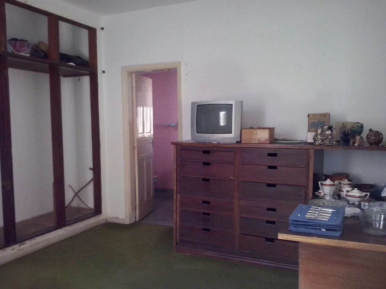 Imagem Comercial à venda e locação 5 Quartos, 2 Suites, 3 Vagas, 650M², Centro, Pindamonhangaba - SP